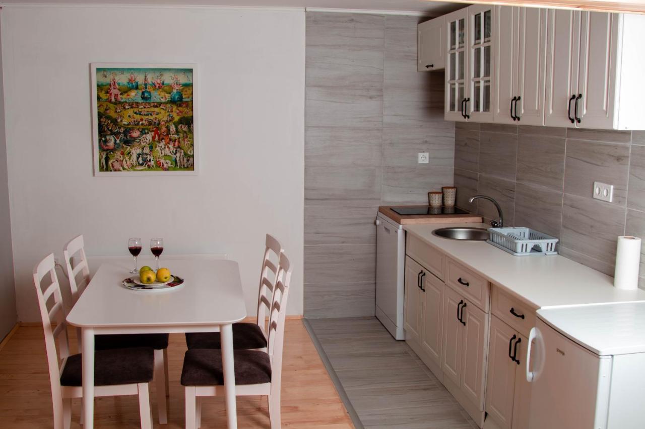 זבליאק Apartments Marta מראה חיצוני תמונה